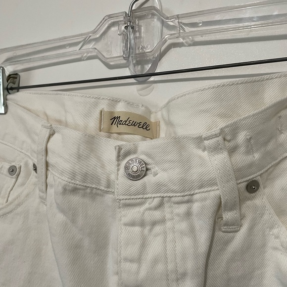 MADEWELL Relaxed Denim Short in Tile White 31 - Picture 4 of 12